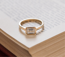 Bezel Solitaire | Emerald Cut