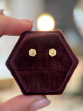 Hex Ray Stud