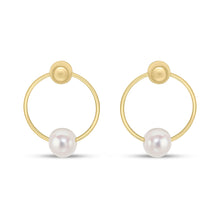 Circle Pearl Stud