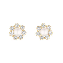Flower pearl stud