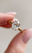 Signature Solitaire | Oval