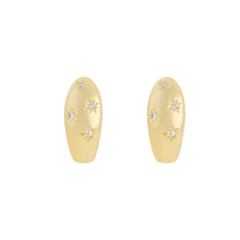 Star Set Tapered Creole Earring