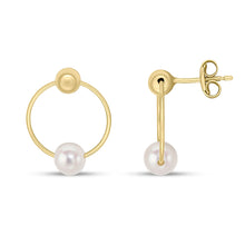 Circle Pearl Stud