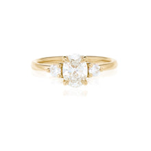 Signature Trilogy | Oval